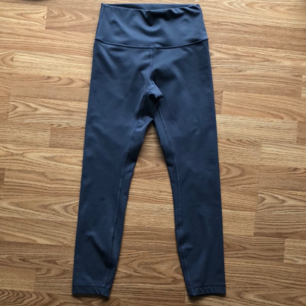 Wunder Under Hi-Rise 7/8 Tight, size 6!